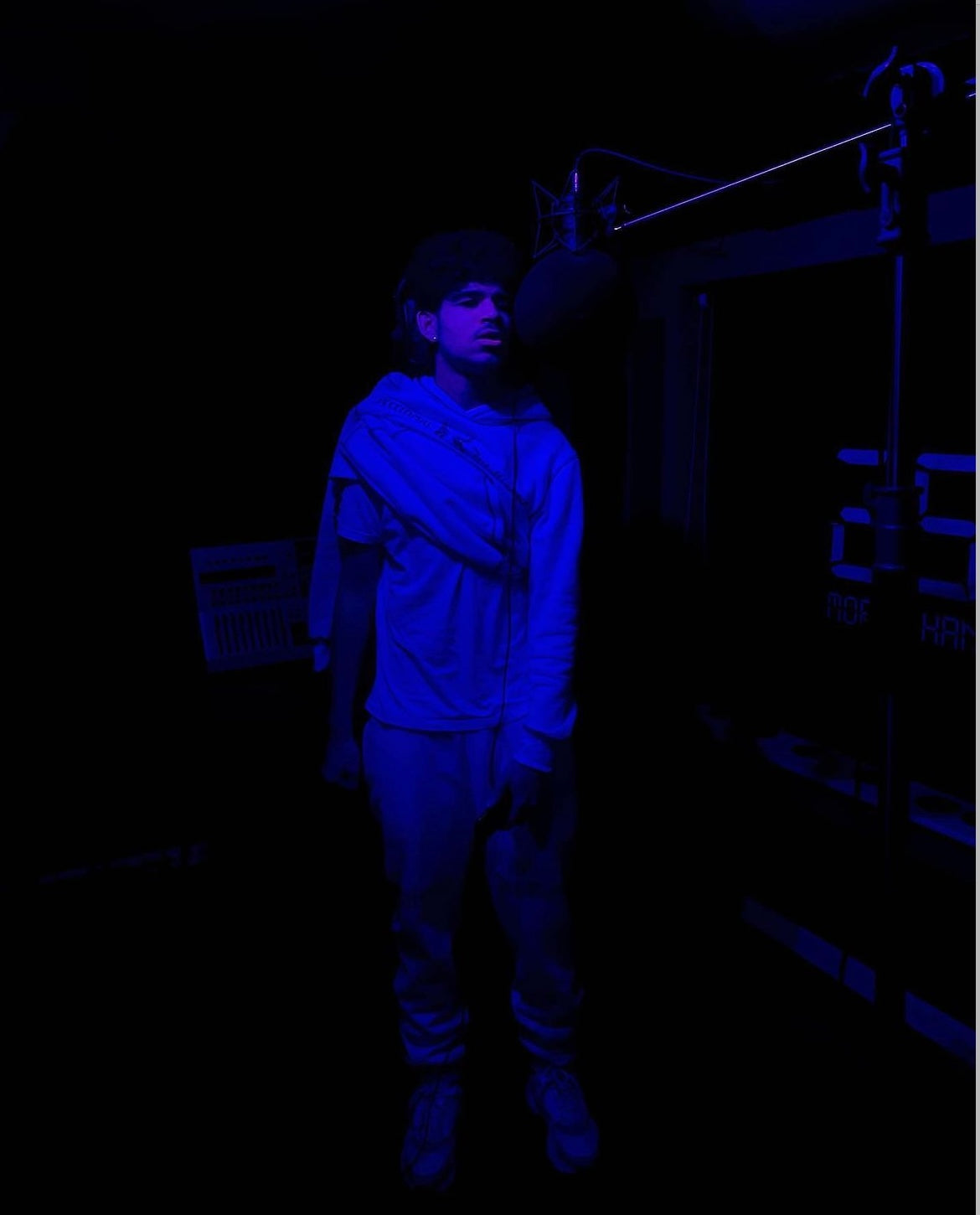 REFLECTIVE HOODIE / WHITE EDITION
