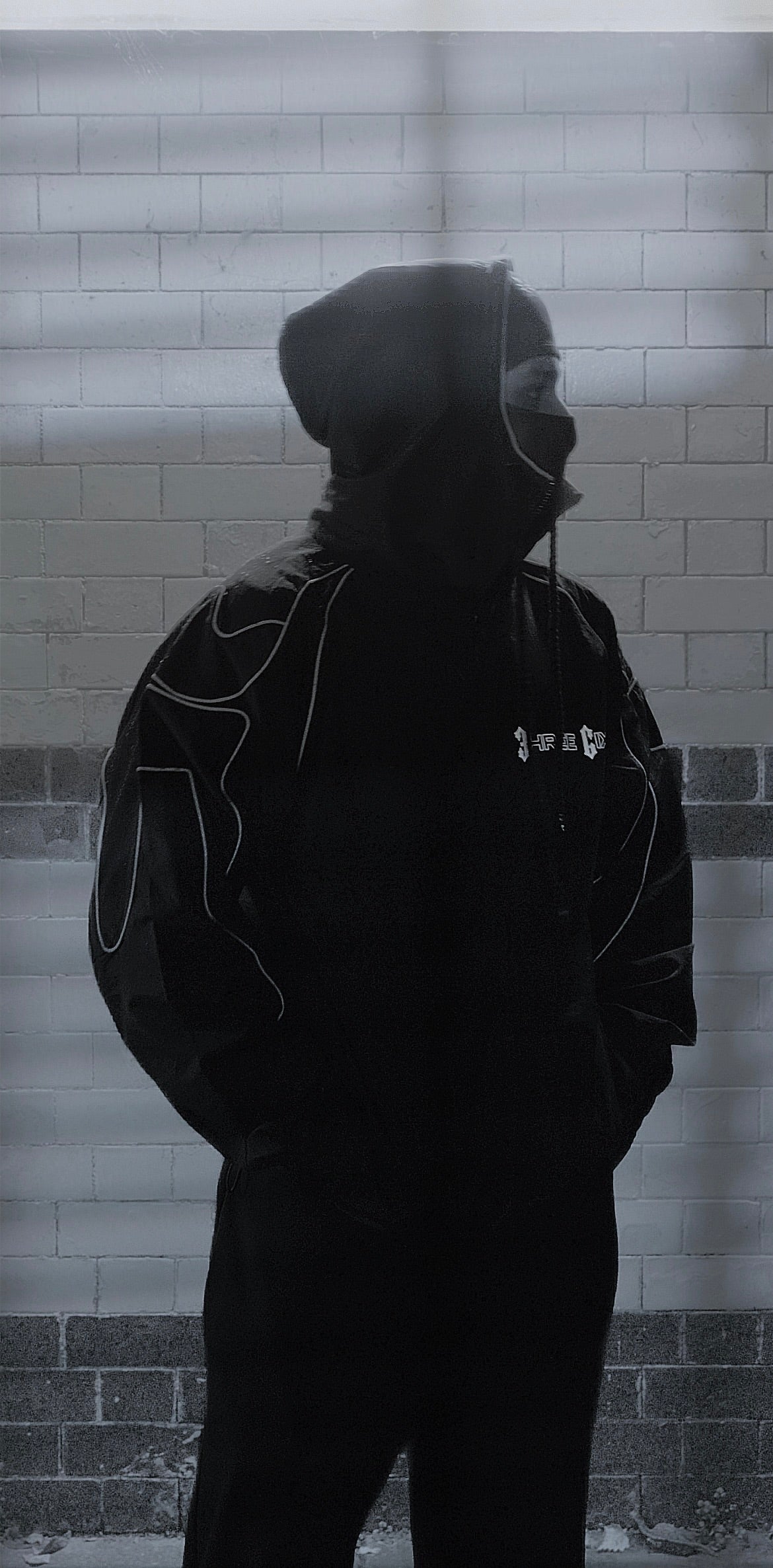 36 WINDBREAKER [BLACK]